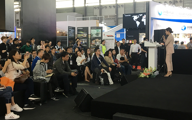 秦哲楠与会国际零售业设计分论坛，发表了题为《中国零售设计现状及未来趋势》的演讲。