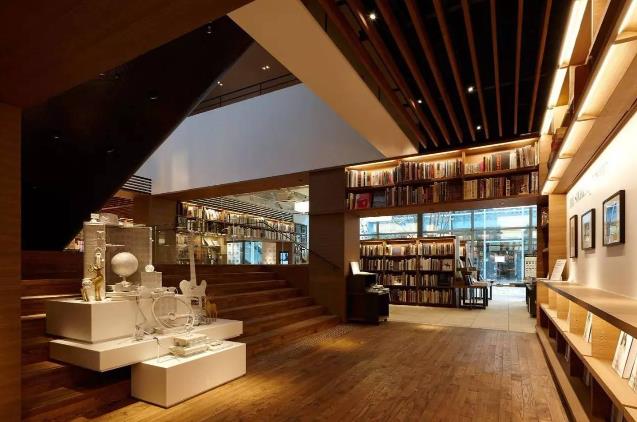 茑屋书店的场景化运作，看复合型书店如何另辟蹊径