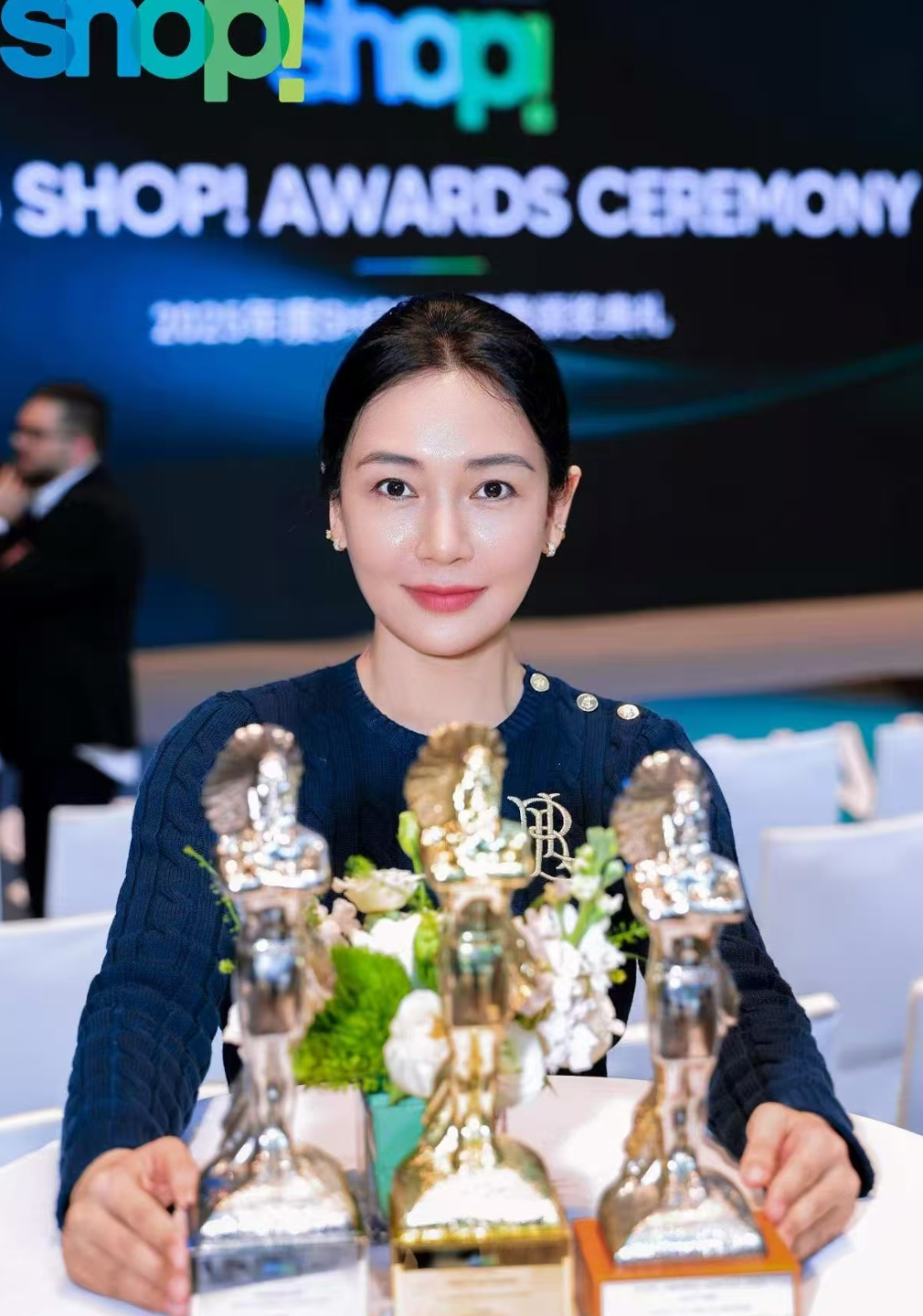 喜讯 | 2025年度SHOP！大奖赛，万维设计斩获一金两银！