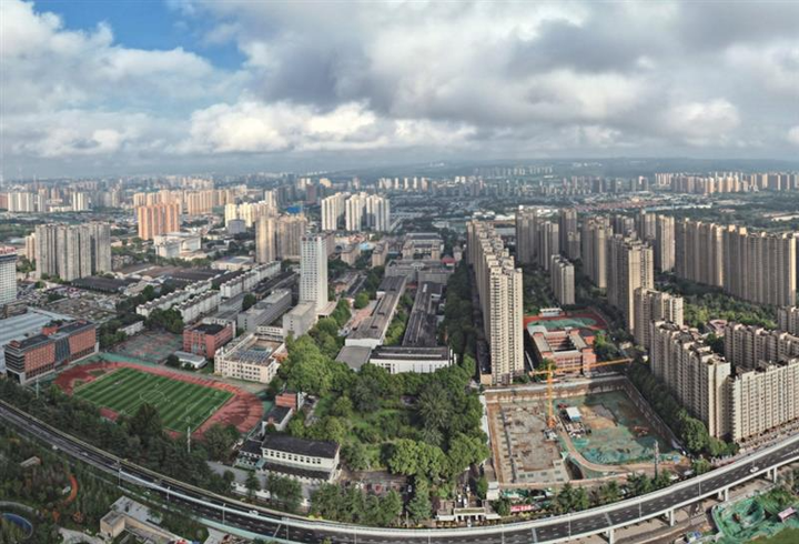 商业地产更新：西安老钢厂与老菜场