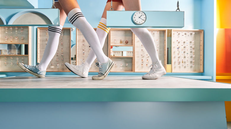 大面积撞色，小清新风的台湾运动超市设计，小资格调！