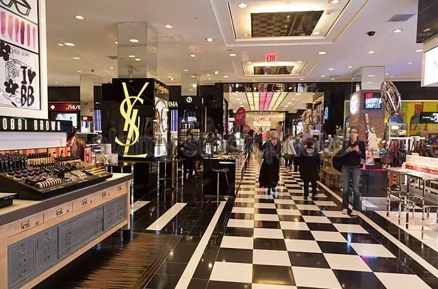 布卢明代尔百货公司