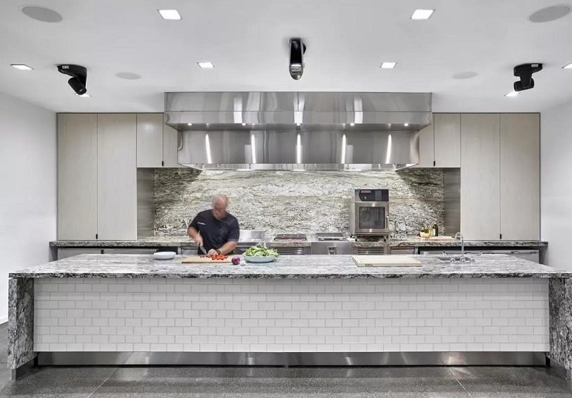 麦当劳的总部办公室设计