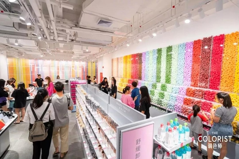 THE COLORIST调色师炫彩大胆的门店设计