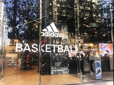 好的橱窗设计如何为品牌发声？