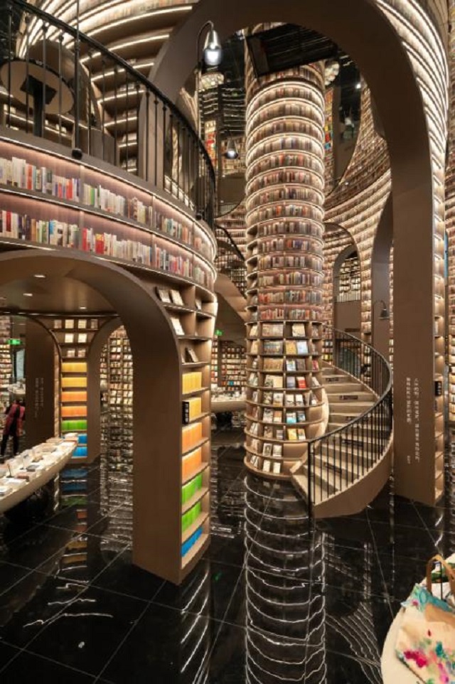 网红书店设计 | 主题商业街改造升级，网红书店成文艺“爆点”