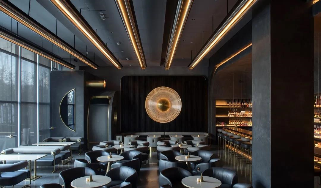 深色墙面空间设计