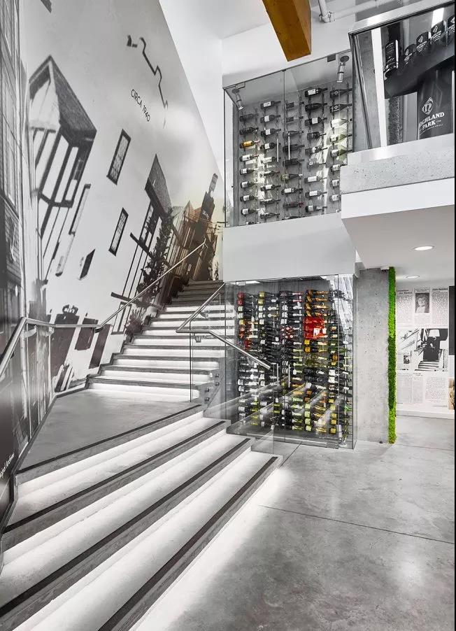 加拿大都铎之屋酒品店设计赏析