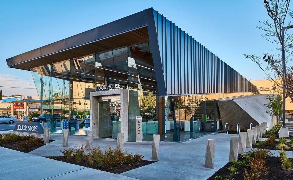 加拿大都铎之屋酒品店设计赏析